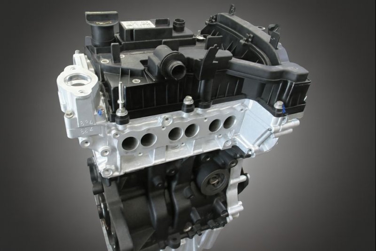 Remont silnika 1.0 EcoBoost Warszawa Bielany – gotowy silnik po remoncie kapitalnym w warsztacie HESS